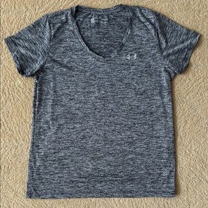 Under Armour Gray Loose Heatgear T-Shirt- Lg